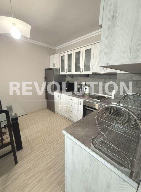 Дава под наем 2-СТАЕН, гр. Варна, м-т Ален мак, снимка 2 - Апартаменти - 52445541