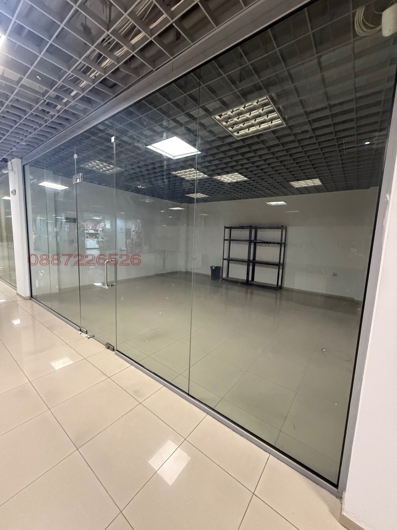 Издаје се  Канцеларија Пловдив , Центар , 33 м2 | 62489302