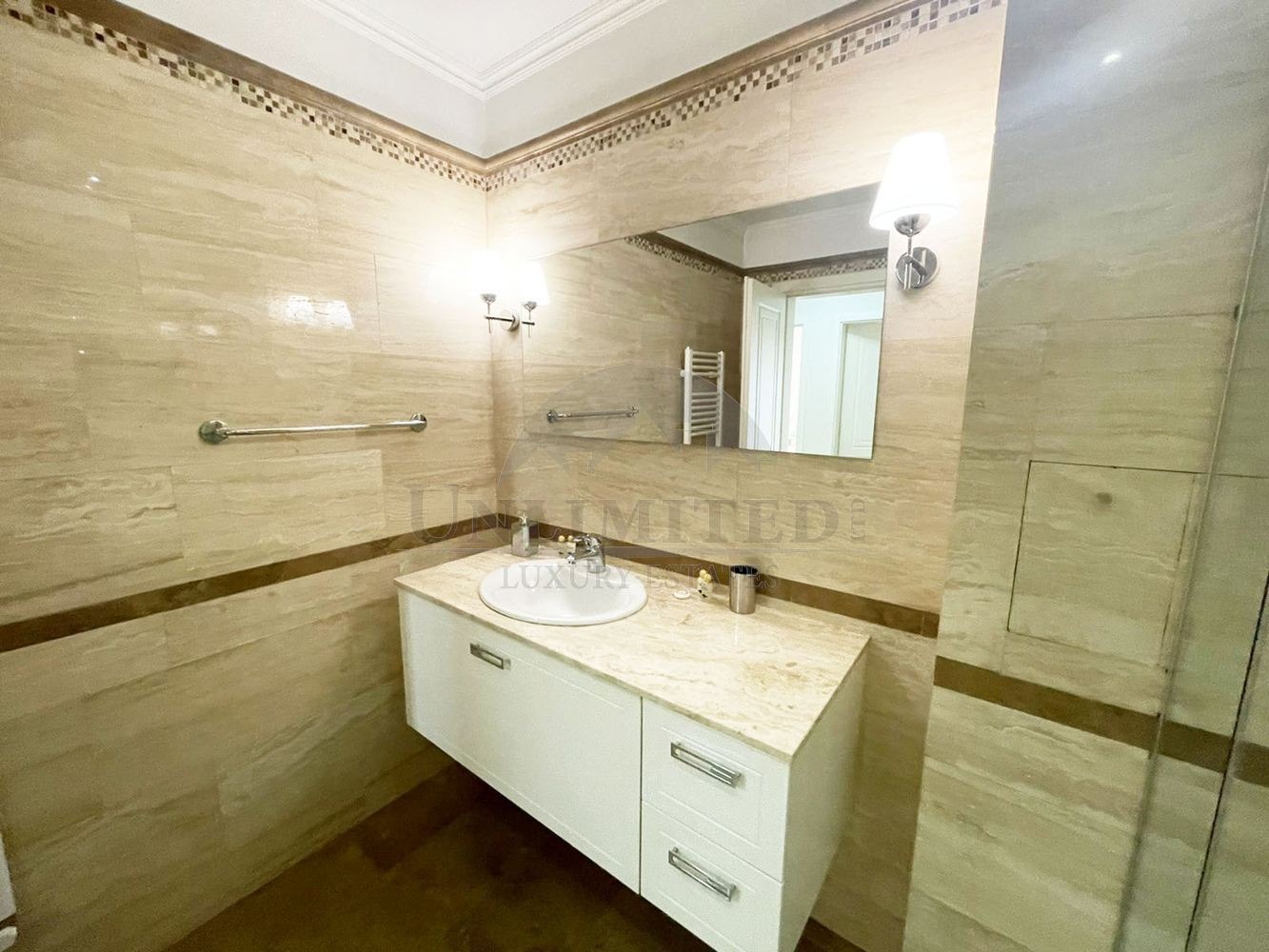 Дава под наем 3-СТАЕН, гр. София, Лозенец, снимка 10 - Апартаменти - 55864542