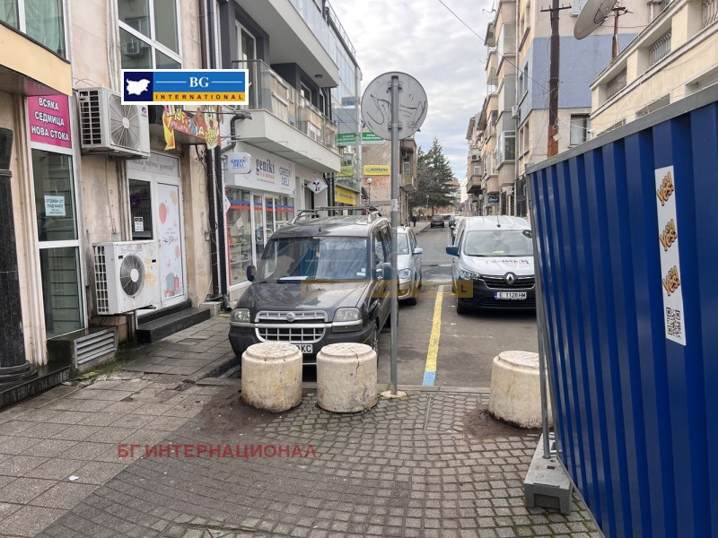 Дава под наем МАГАЗИН, гр. Бургас, Център, снимка 14 - Магазини - 53041083