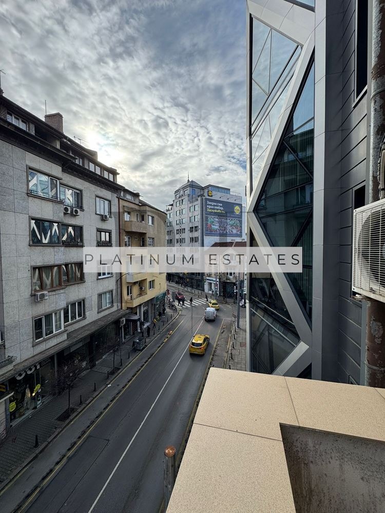 Дава под наем 3-СТАЕН, гр. София, Център