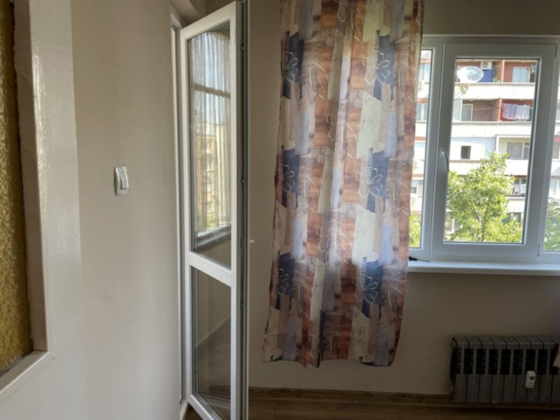 Издаје се  3+ спаваћа соба Плевен , Идеален центар , 85 м2 | 71028110 - слика [6]