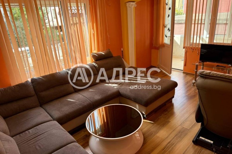Do wynajęcia  Piętro domu region Sofia , Bożuriszcze , 100 mkw | 83907063