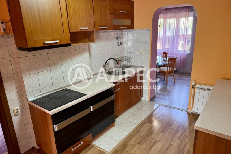 Do wynajęcia  Piętro domu region Sofia , Bożuriszcze , 100 mkw | 83907063 - obraz [3]
