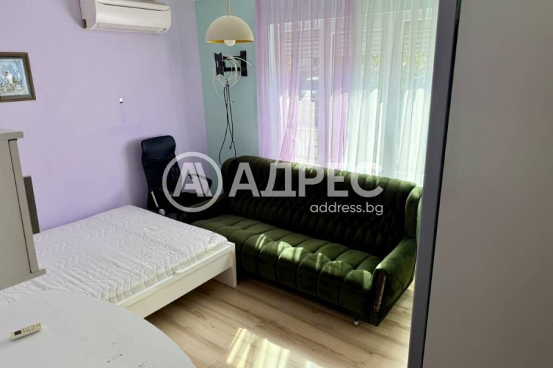 Do wynajęcia  Piętro domu region Sofia , Bożuriszcze , 100 mkw | 83907063 - obraz [11]