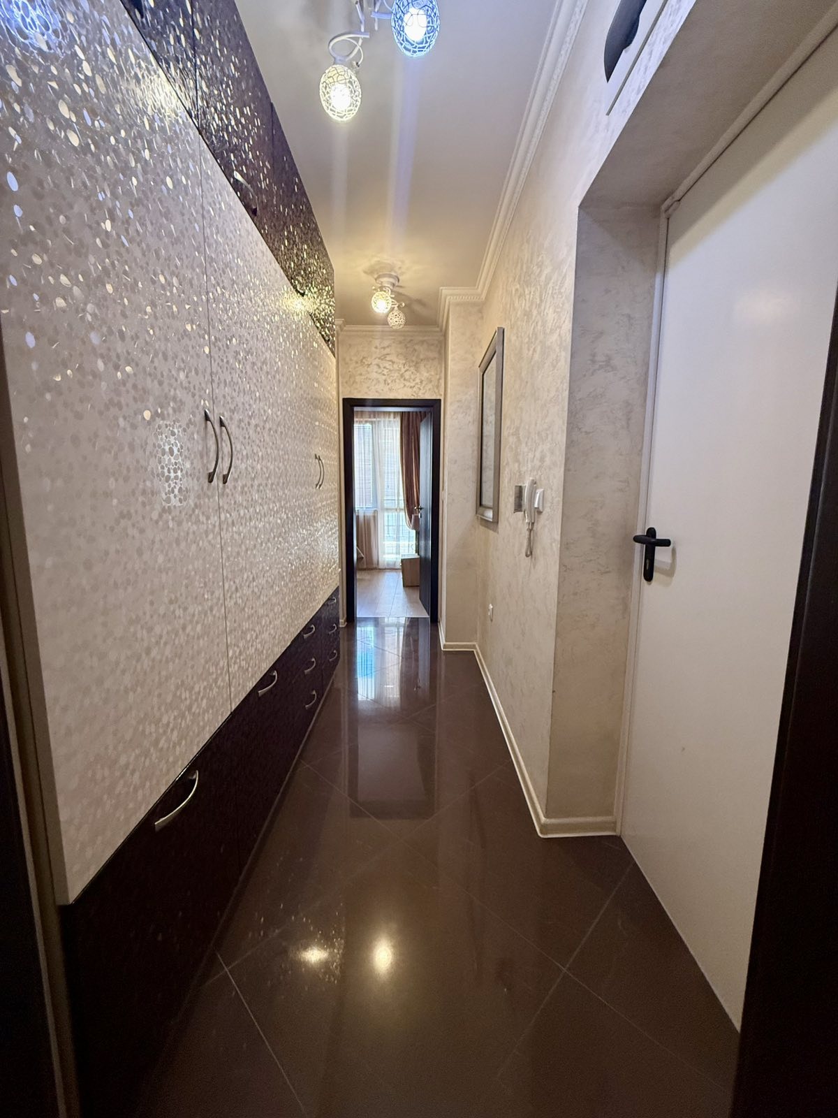 Дава под наем 2-СТАЕН, гр. Варна, ВИНС-Червен площад, снимка 6 - Апартаменти - 54678672