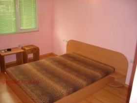 Room Druzhba 1, Ruse