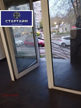 K pronájmu Kancelář