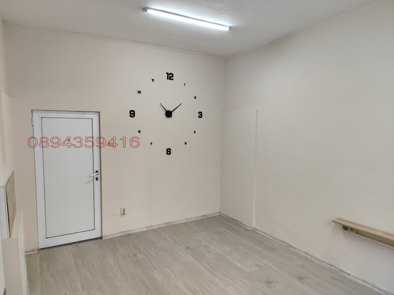 Дава под наем ОФИС, гр. Добрич, Център, снимка 3 - Офиси - 52812174