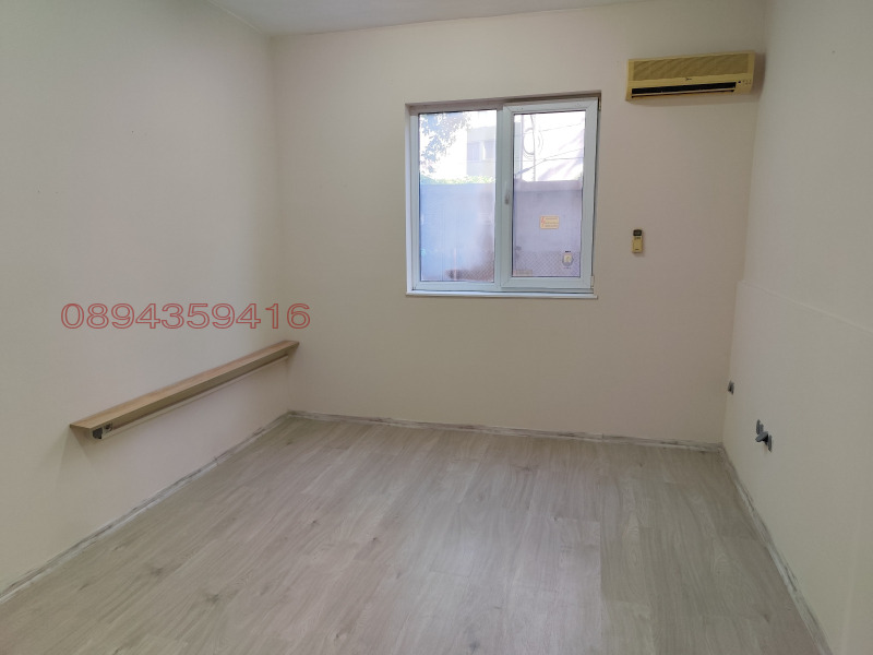 Дава под наем ОФИС, гр. Добрич, Център, снимка 4 - Офиси - 52812174