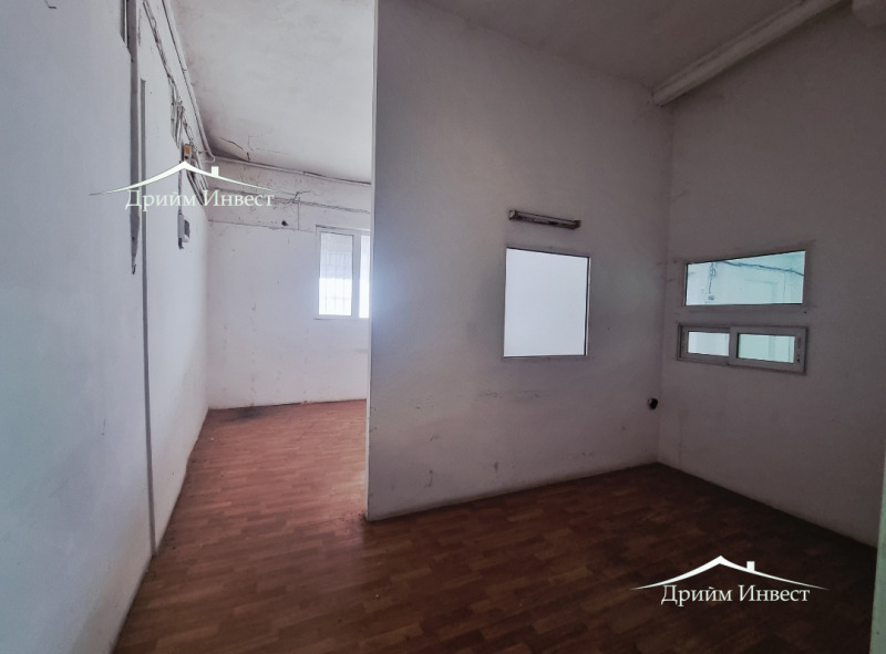 Do wynajęcia  Składowanie Plowdiw , Industrialna zona - Sewer , 280 mkw | 56628104 - obraz [2]