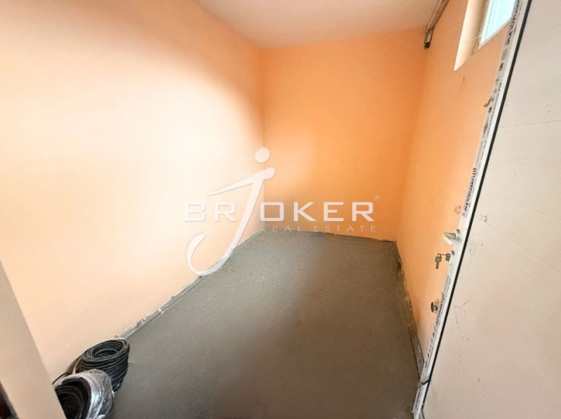 Дава под наем ПРОМ. ПОМЕЩЕНИЕ, гр. Кърджали, Промишлена зона - Изток, снимка 10 - Производствени сгради - 53534163