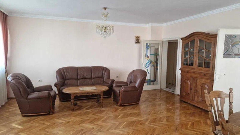 В оренду  2 спальні София , Малинова долина , 90 кв.м | 38078078
