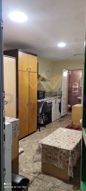 Studio Briz, Varna