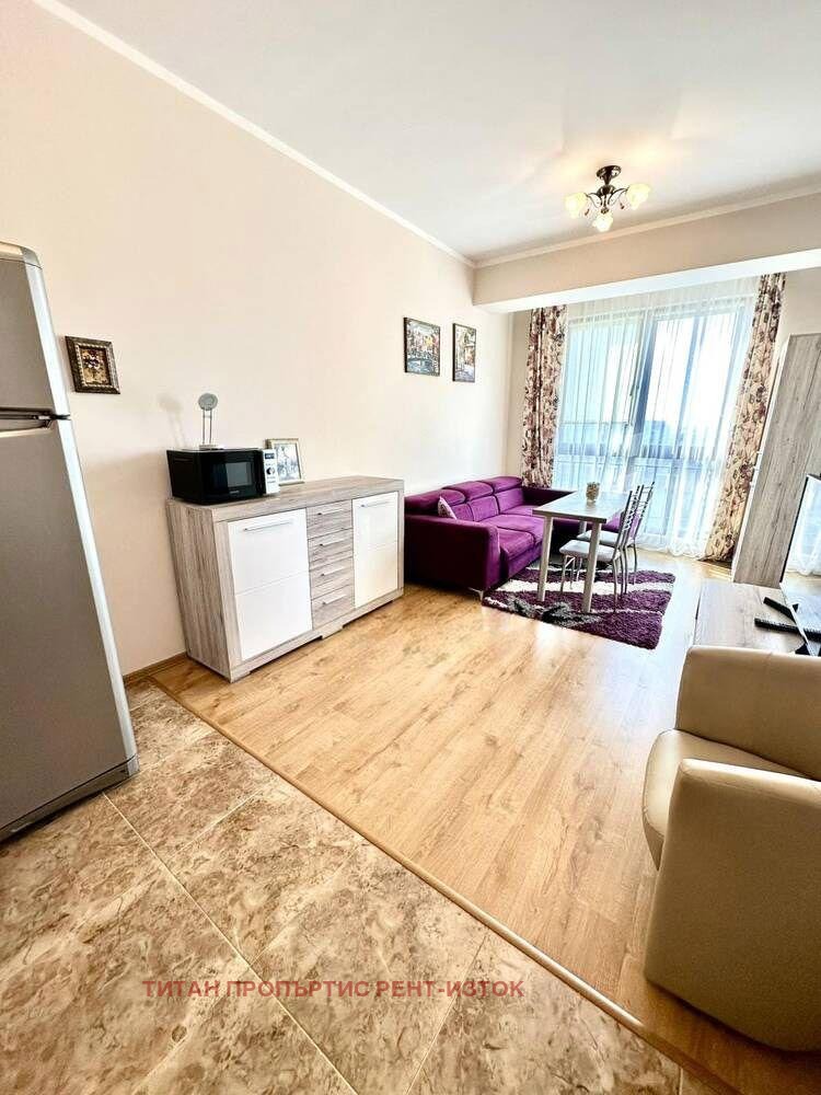 Дава под наем 2-СТАЕН, гр. Бургас, Зорница, снимка 2 - Апартаменти - 53164065