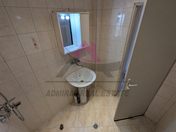 Дава под наем 4-СТАЕН, гр. Варна, Център, снимка 11 - Апартаменти - 56117806