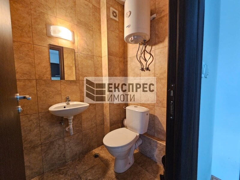 Дава под наем ОФИС, гр. Варна, ЖП Гара, снимка 13 - Офиси - 52445649