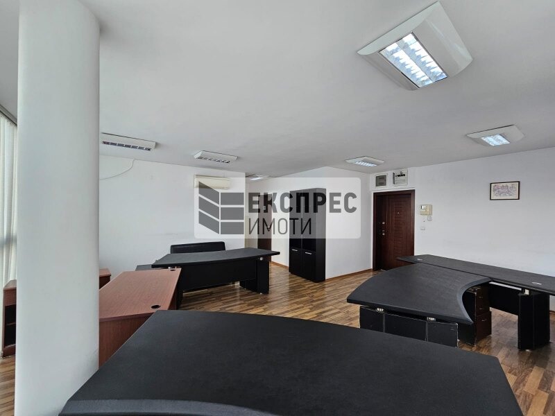 Дава под наем ОФИС, гр. Варна, ЖП Гара, снимка 5 - Офиси - 52445649