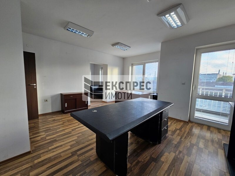 Дава под наем ОФИС, гр. Варна, ЖП Гара, снимка 10 - Офиси - 52445649