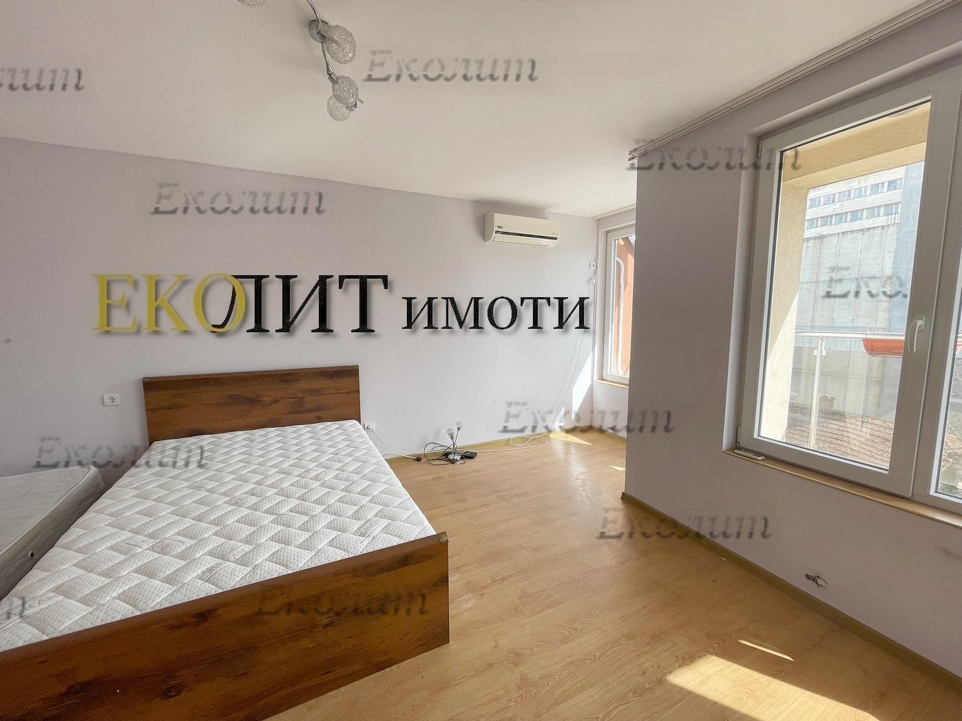 Дава под наем 3-СТАЕН, гр. София, Център, снимка 5 - Апартаменти - 54592801