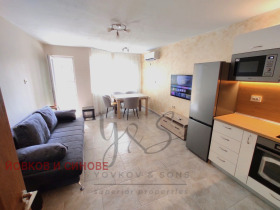 1 quarto Kiutchuk Parij, Plovdiv