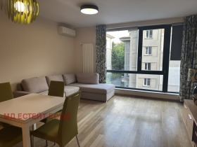 1 quarto Lozenec, Sofia