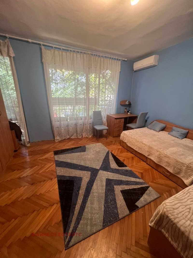 Kiadó  3 hálószobás Sofia , Oborishte , 120 négyzetméter | 10269233 - kép [12]