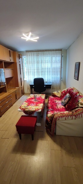 1 quarto Oborichtche, Sofia 4