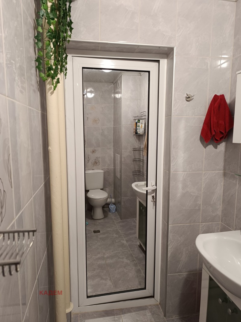 Дава под наем  2-стаен град Перник , Мошино , 63 кв.м | 57908713 - изображение [3]