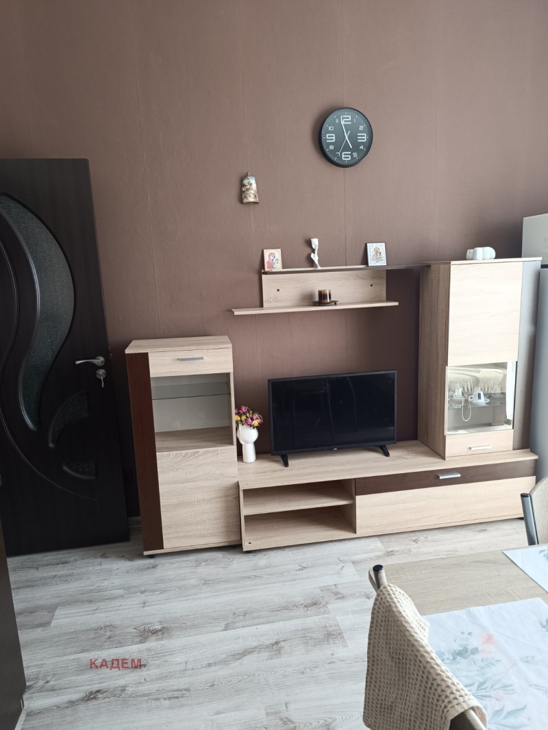 Дава под наем  2-стаен град Перник , Мошино , 63 кв.м | 57908713 - изображение [8]