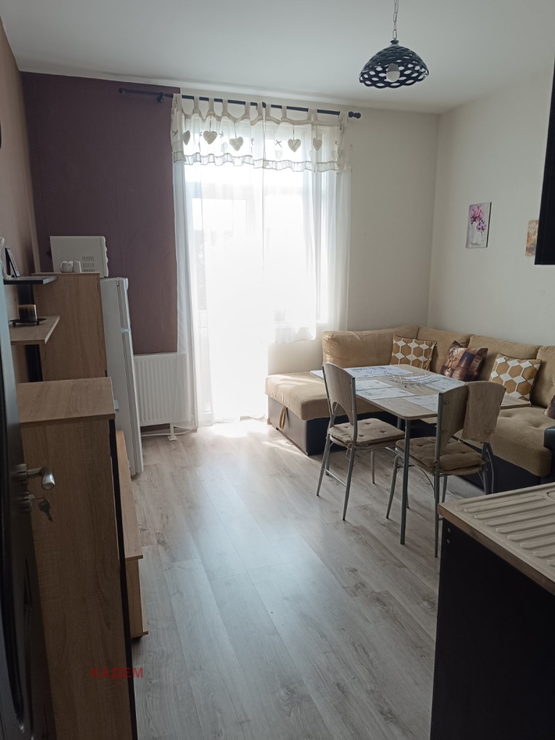 Дава под наем  2-стаен град Перник , Мошино , 63 кв.м | 57908713 - изображение [4]