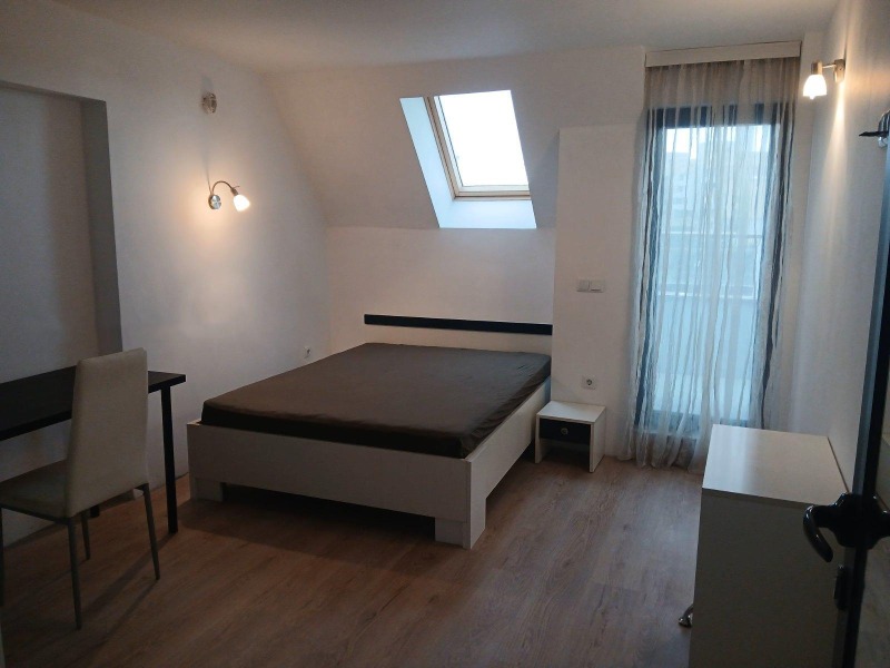 Дава под нем  2-стаен, град София, Оборище •  790 EUR • ID 80662376 — holmes.bg - [1] 