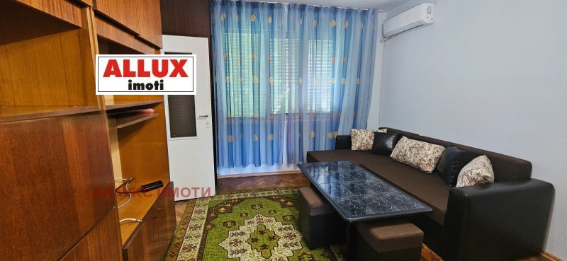 Zu vermieten  1 Schlafzimmer Ruse , Zdrawez , 50 qm | 24916390