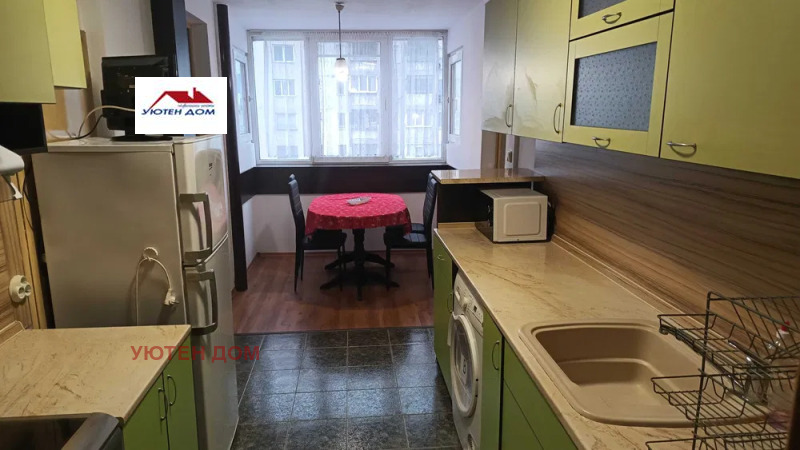 Дава под наем  2-стаен град Шумен , Пазара , 62 кв.м | 40555271 - изображение [4]
