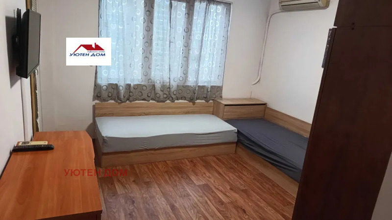 Дава под наем  2-стаен град Шумен , Пазара , 62 кв.м | 40555271 - изображение [2]