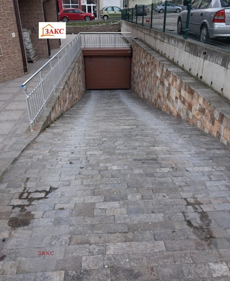 Дава под наем ГАРАЖ, ПАРКОМЯСТО, гр. Кърджали, Възрожденци