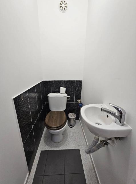 Te huur  2 slaapkamers Plovdiv , Kjutsjuk Parizj , 90 m² | 84562811 - afbeelding [9]