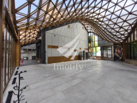 МАГАЗИН, 216 m2