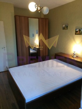 2 dormitoare Avtogara, Varna 5