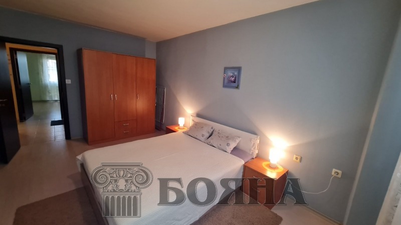 De inchiriat  1 dormitor Ruse , Țentâr , 72 mp | 44464210 - imagine [7]