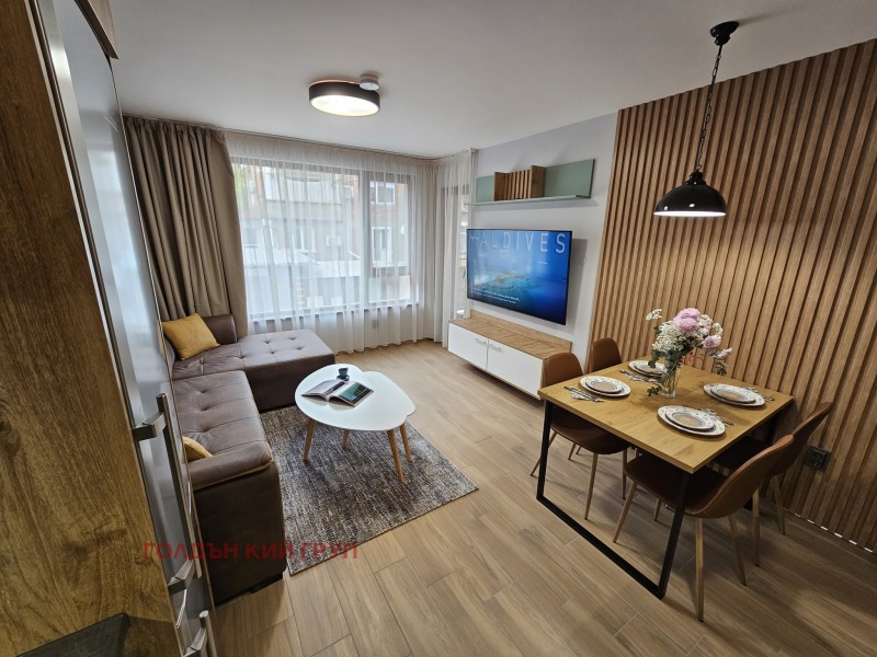 Под наем 2-СТАЕН, град Пловдив, Каменица 1 • 560 € / 1095.26 лв. • 97569065 1