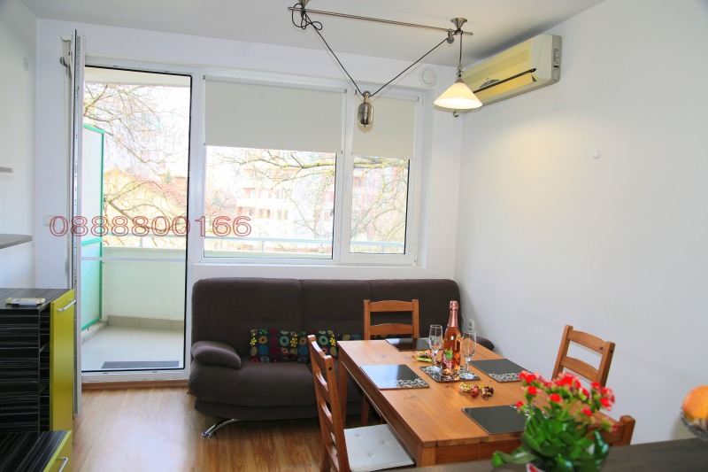 Дава под наем 3-СТАЕН, гр. Плевен, Идеален център, снимка 2 - Апартаменти - 52792728