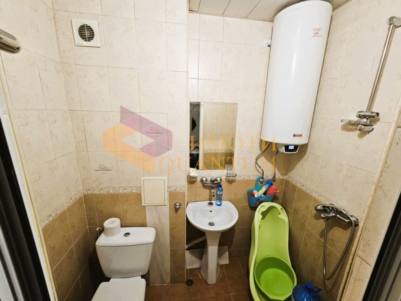 Издаје се  2 спаваће собе Варна , Цветен квартал , 61 м2 | 46123669 - слика [7]