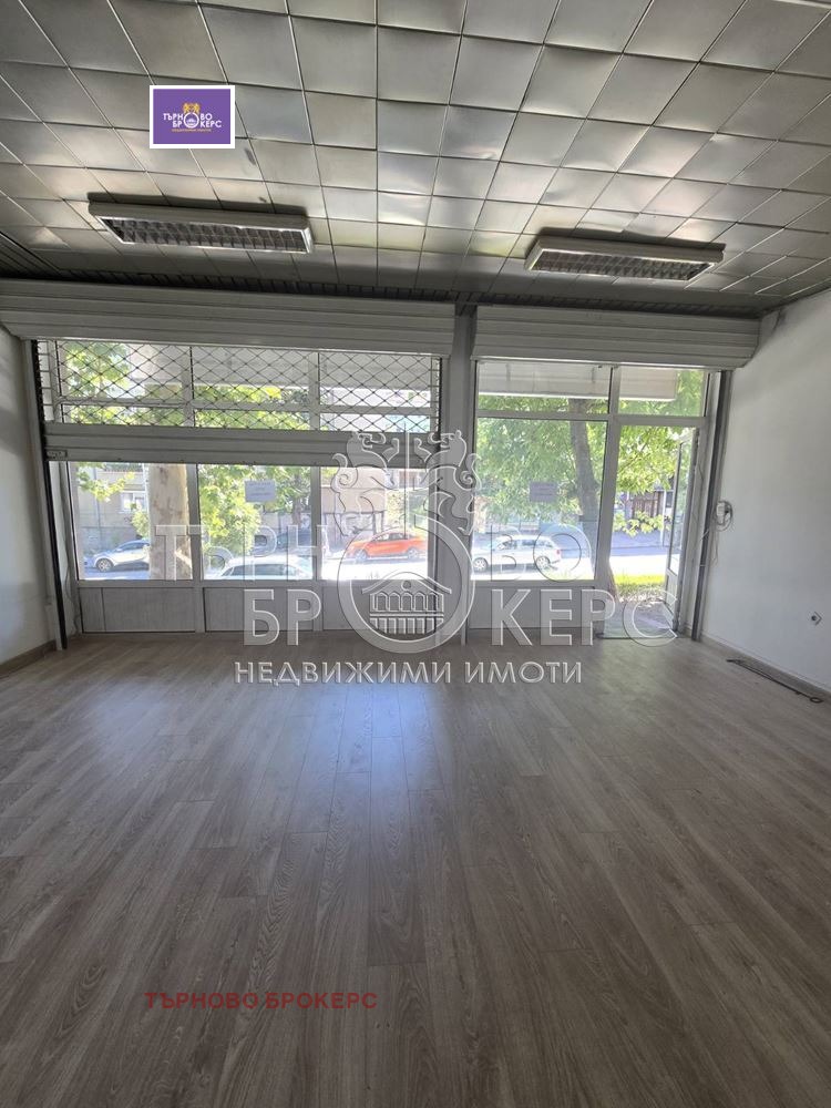Do wynajęcia  Sklep Weliko Tarnowo , Centar , 55 mkw | 92629310 - obraz [3]