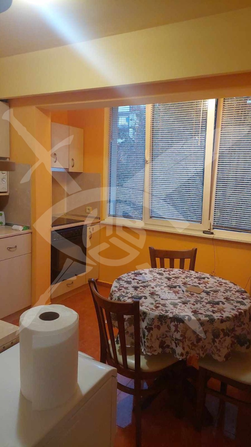 Zu vermieten  2 Schlafzimmer Warna , Lewski 1 , 64 qm | 88134360