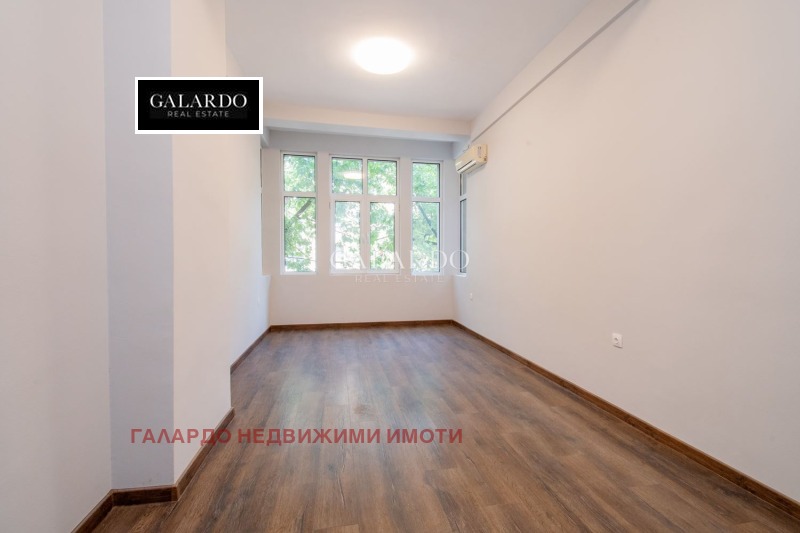 Дава под наем  Офис град София , Център , 130 кв.м | 98536392 - изображение [13]