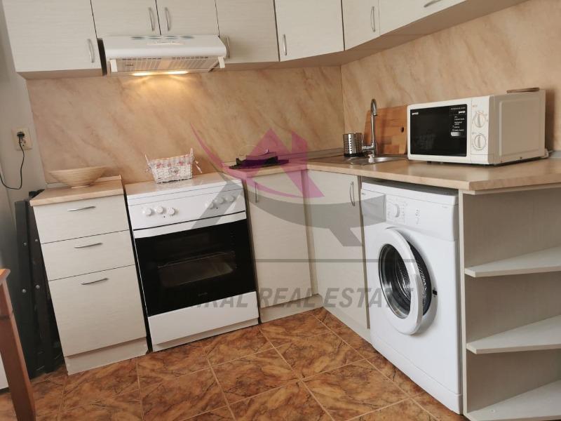 A louer  1 chambre Varna , Tsentar , 40 m² | 96540832