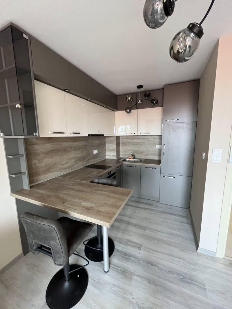 En renta  1 dormitorio Plovdiv , Trakiya , 72 metros cuadrados | 47925505