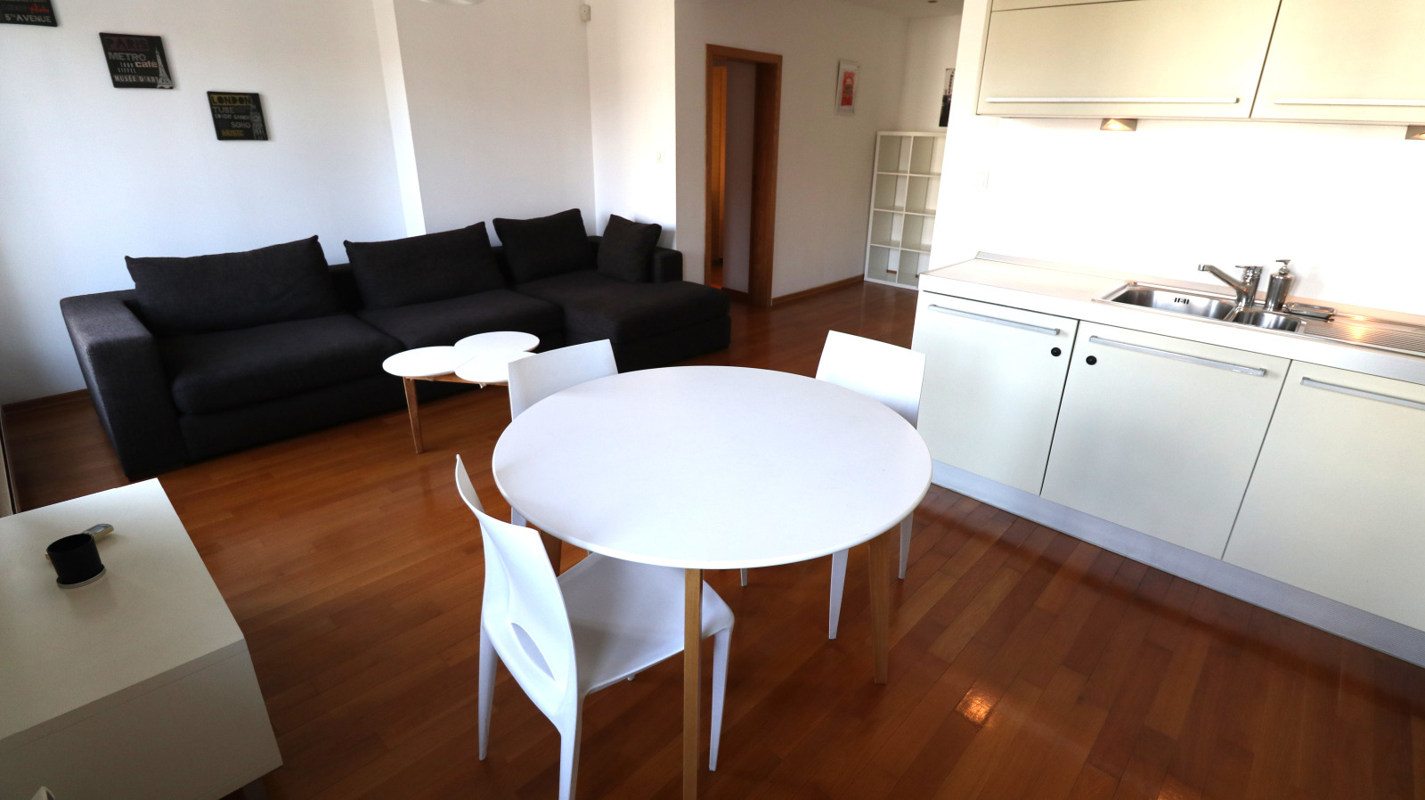 Дава под наем 2-СТАЕН, гр. София, Център, снимка 3 - Апартаменти - 53812267