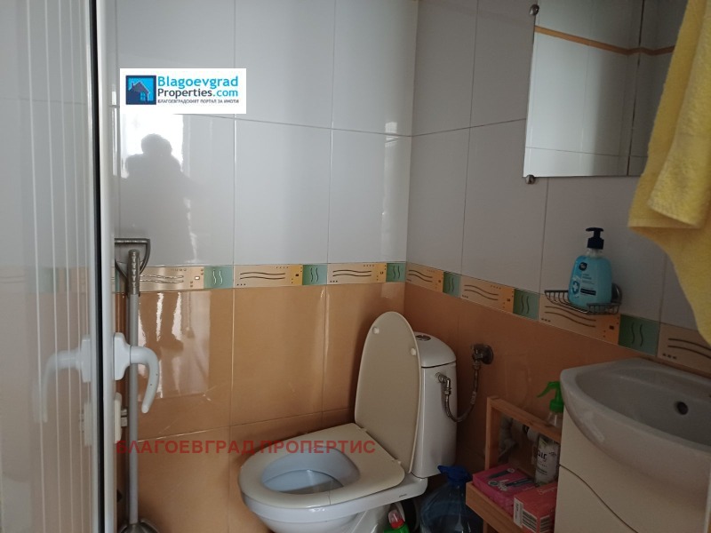 Дава под наем МАГАЗИН, гр. Благоевград, Широк център, снимка 4 - Магазини - 52615361